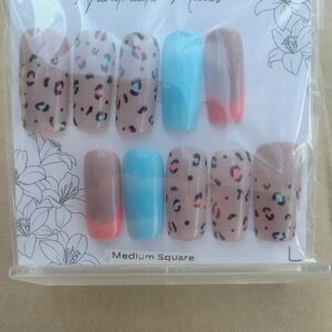 Medium Square Nude & Teal Leopard Press-On Nails